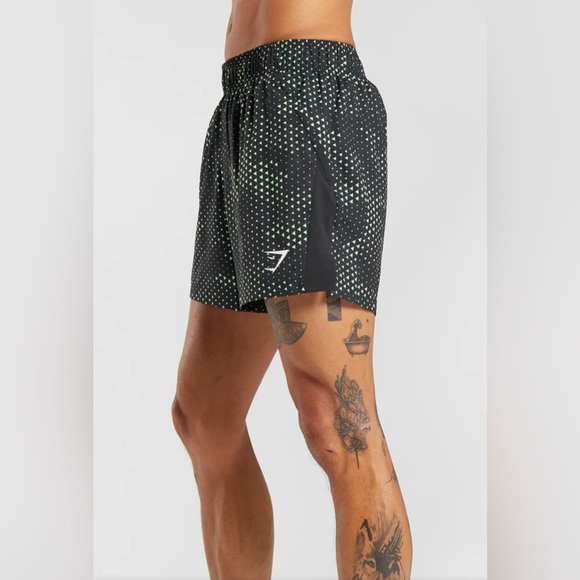 NWT Gymshark Men’s Sport 5” Shorts in Fluo Lime Size XXL - Picture 3 of 10